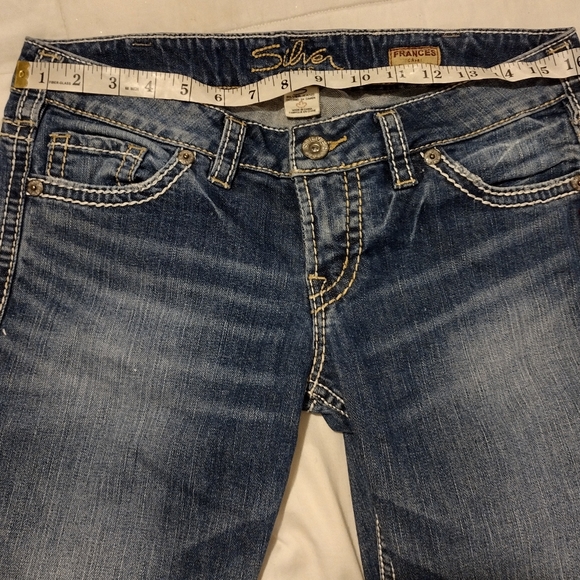 Silver Frances Capri Jeans. Size 30. - Picture 14 of 15